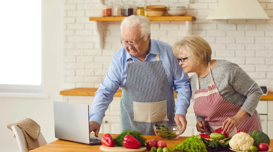 Soft Foods For Elderly: 10 Nutritious Options For Those Who Have